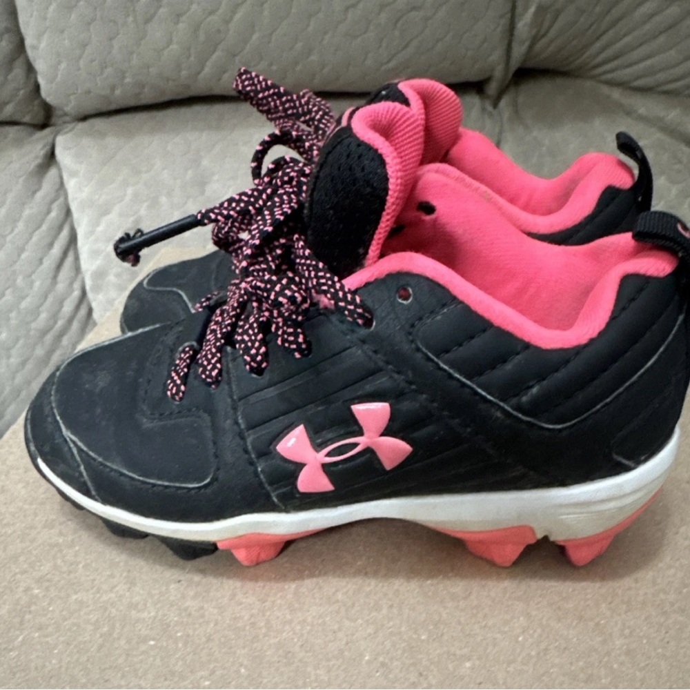 Under Armour Kids Black and Pink Shoes baseball/tball 10k toddler